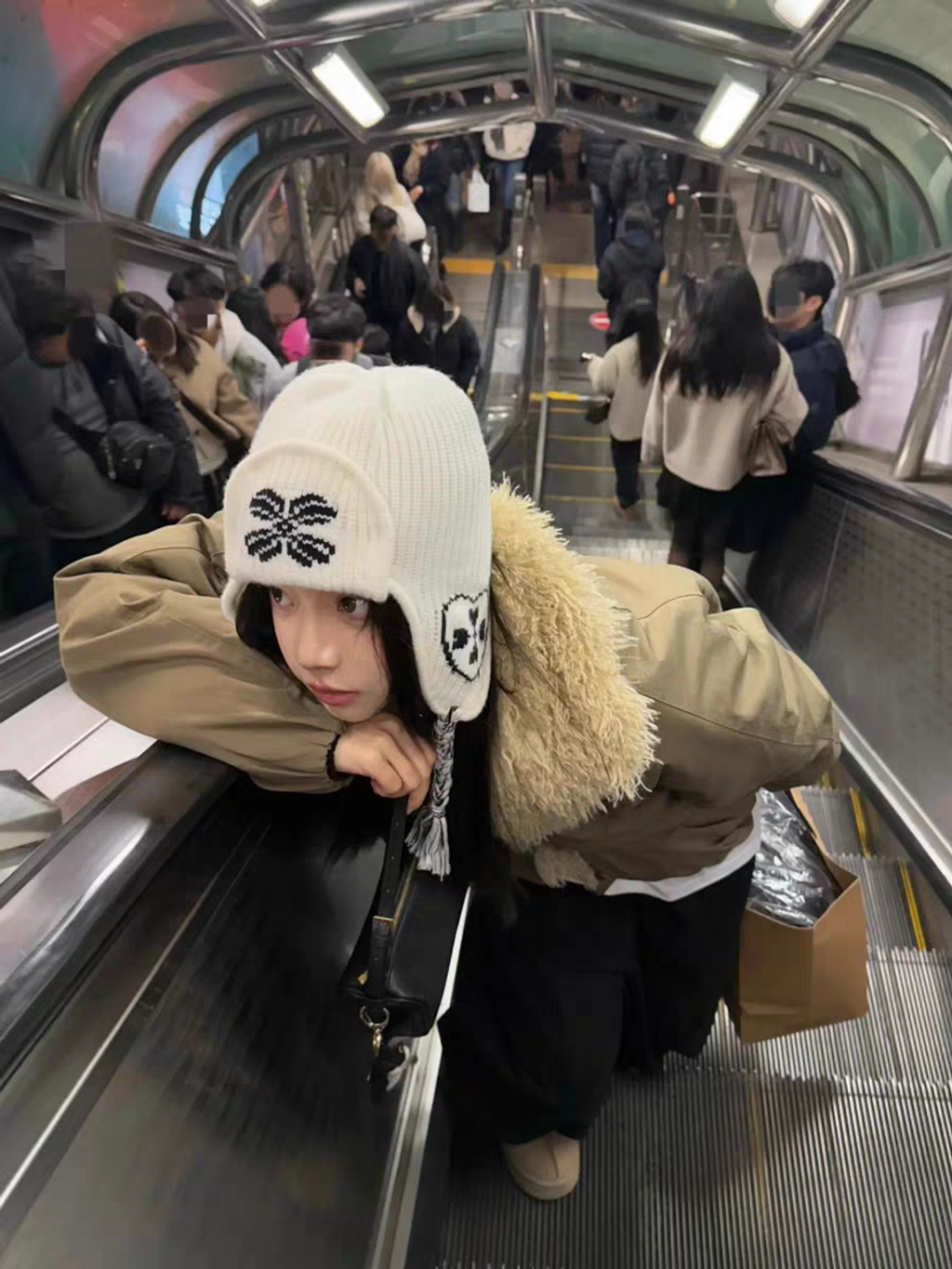 37ac8a3295c8195dad78870ffe749f0e