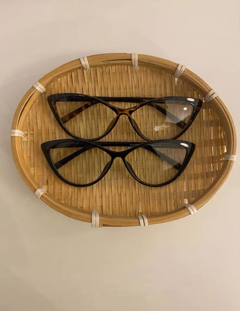 fff4cb62cc579f6daa0ebd6bd9292056