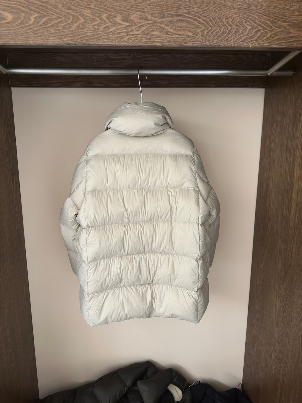 2769f16e9bd74b949302d371ed7c28e5