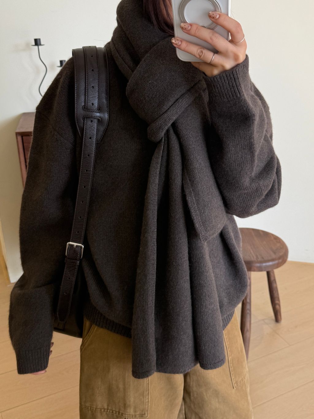 746c0933a9547b7cbc0fb5a2f96f4704