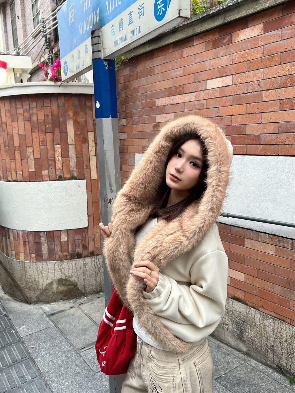 01919be31a38432949308c1b02ad595e