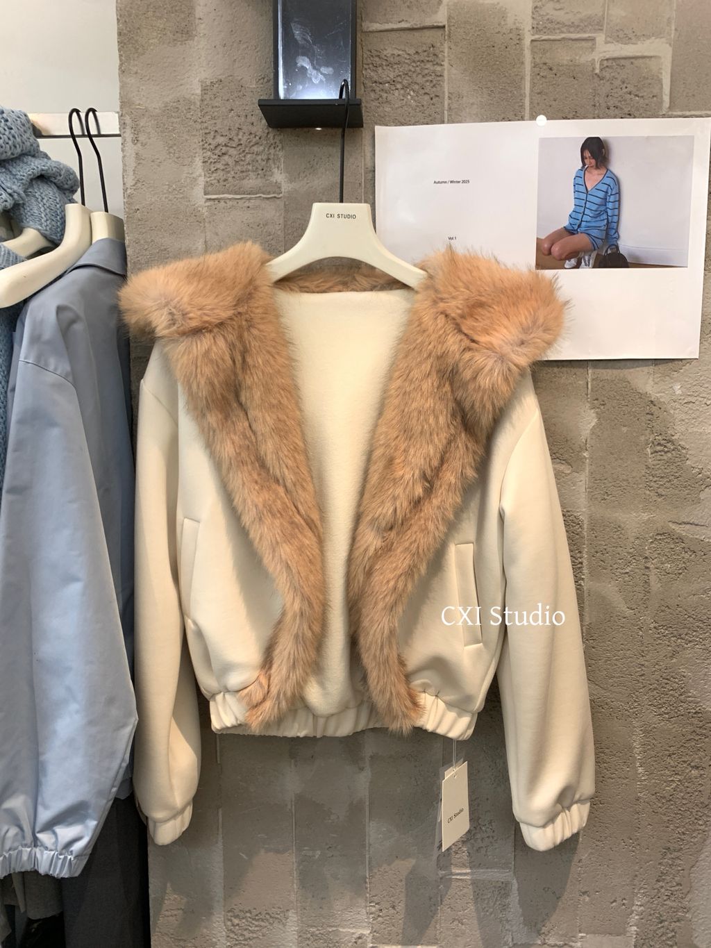 b5a33287cbac4b3f0b49e8d49c0eeee4