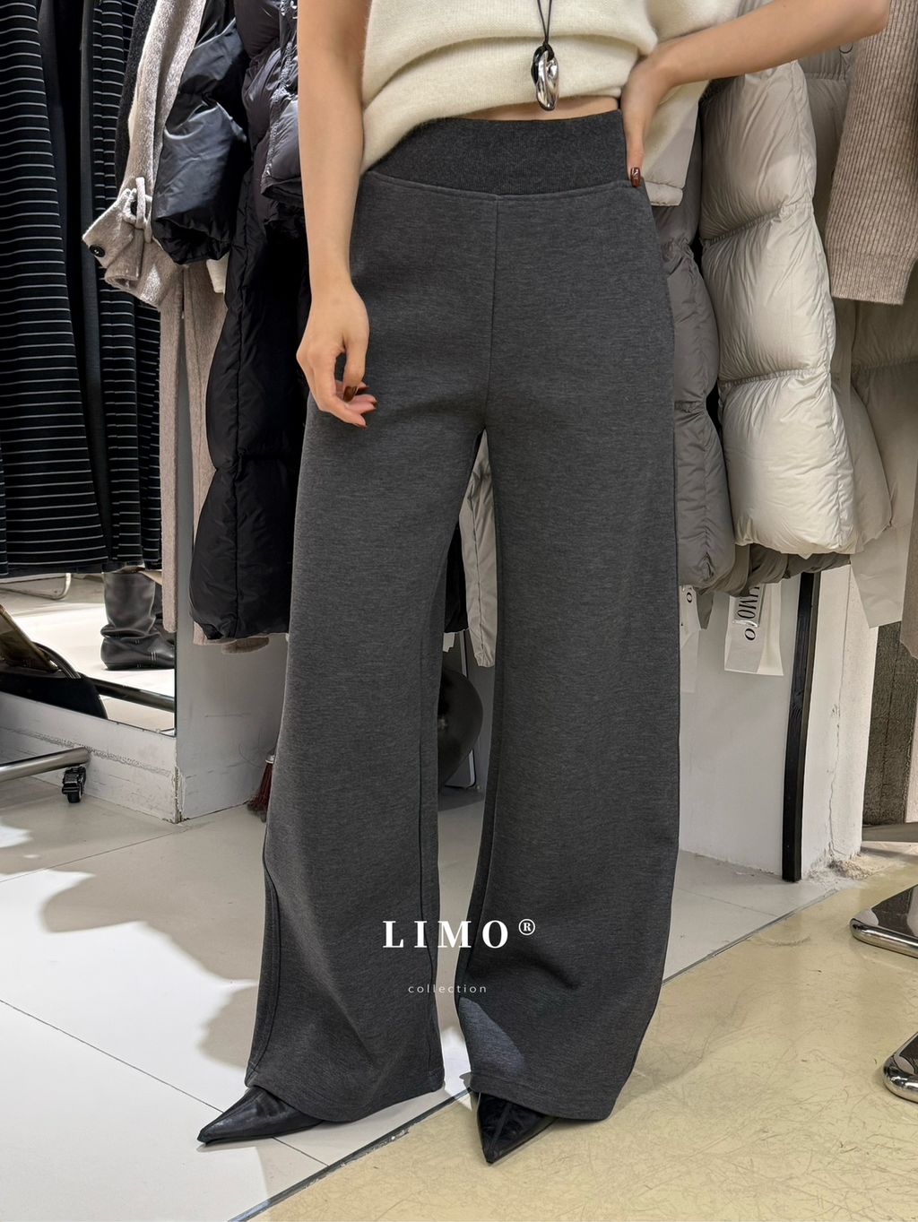 9b7c913f6af6130298de8d1123c0c1b7