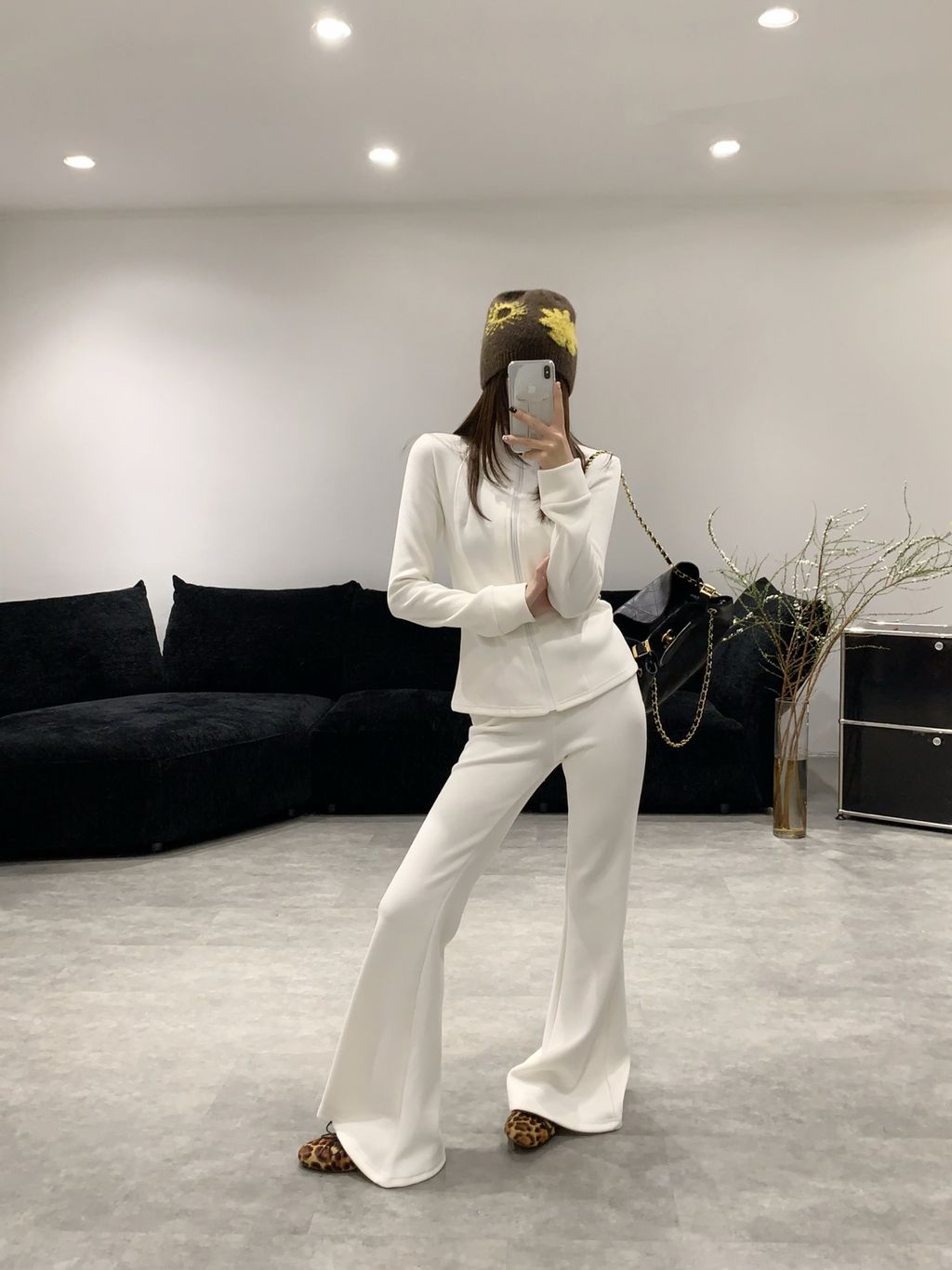 4de5a552552f2986a959c4e572317733