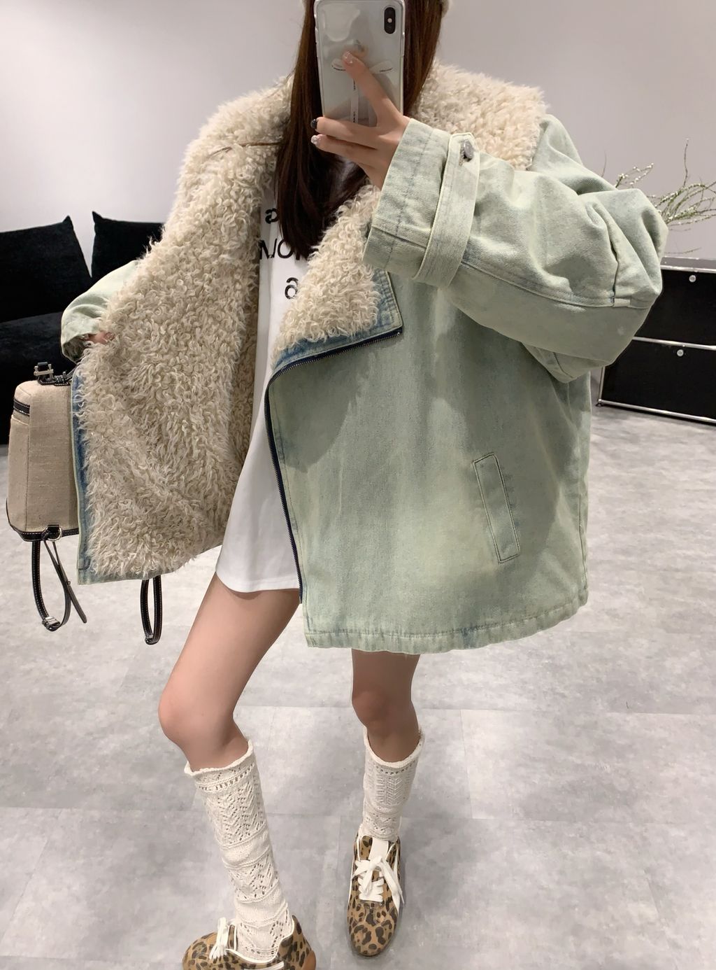 3e594f9b222d050830c0e8497fbce03b