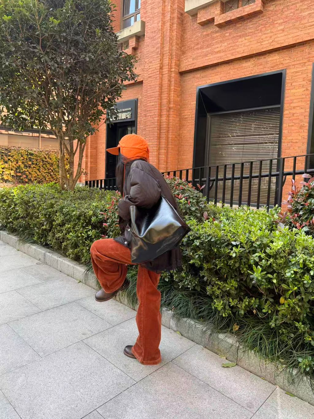 e251bac85a53031bb61fa10a439302d6