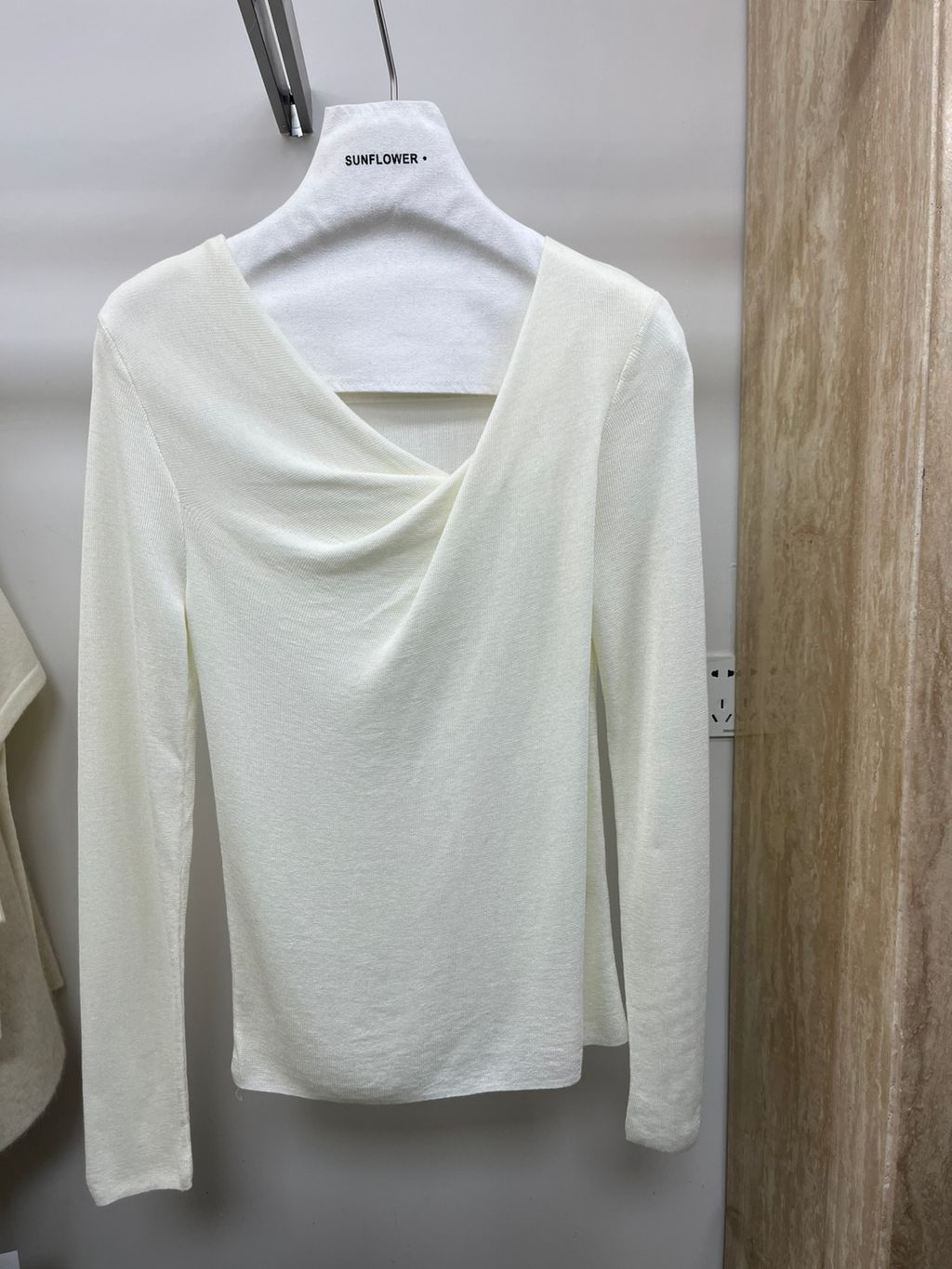 102e570f5ed21ae82e178ff4b2e81d04