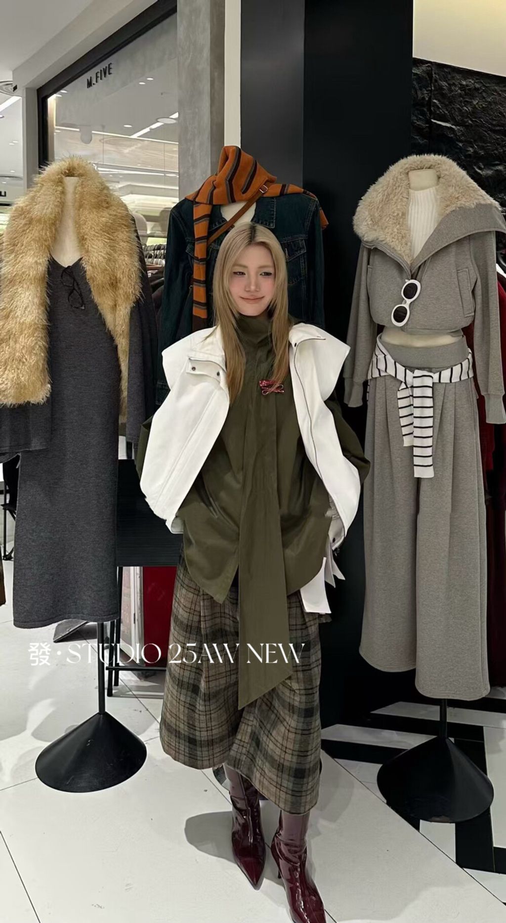 ef3c5ee12d3c8df12c09608b571f9262