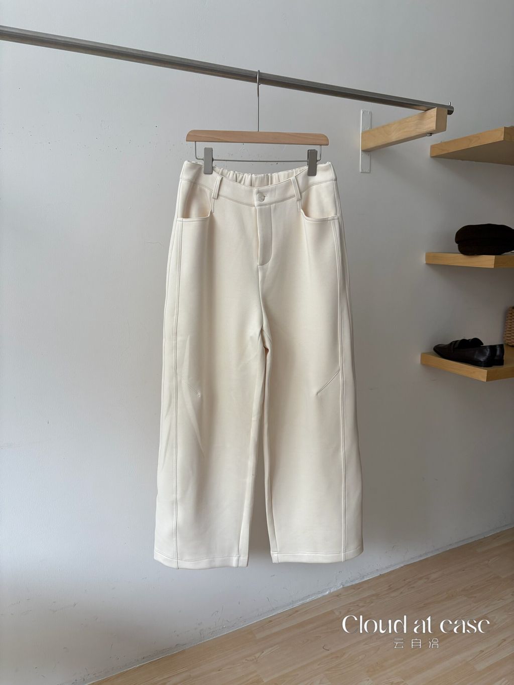 21a4542bdb8b95a6c99e2e22d28ab7d9