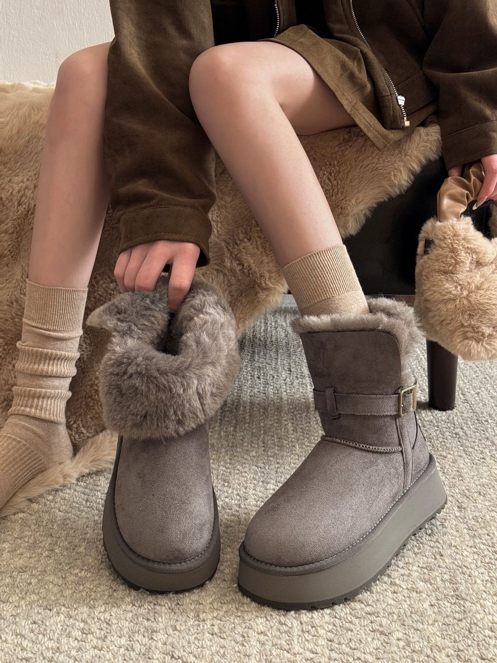 0209bd7dfab741768ee20d1757d7ed3d