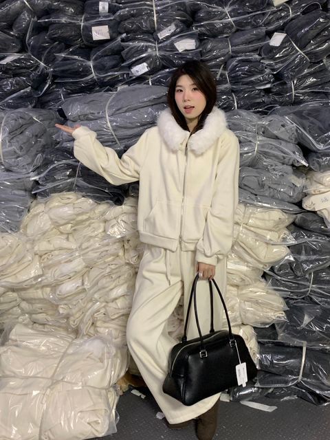 84a41579f03f4eb86c17b8fe5c26fce9