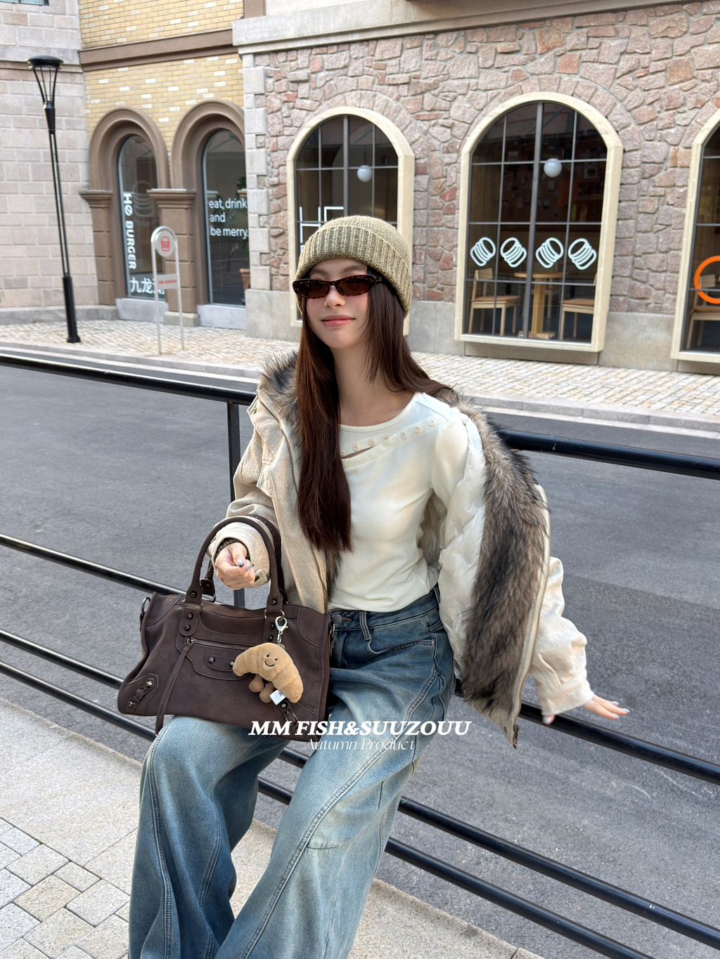 23519777677efd7fe56ee268aa3cd2dd