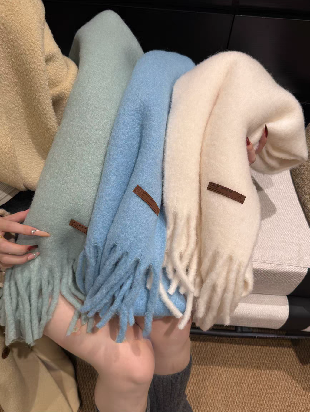 122ffa2b86cdc1682792556adbe2b49b