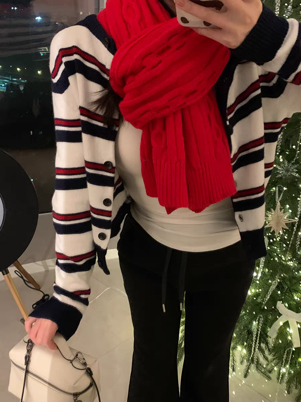 17bed9eecb274407afc7d09144e75194