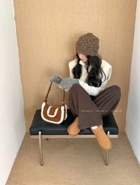 b6cf7cdbcfbf897f48102c393b6c3720