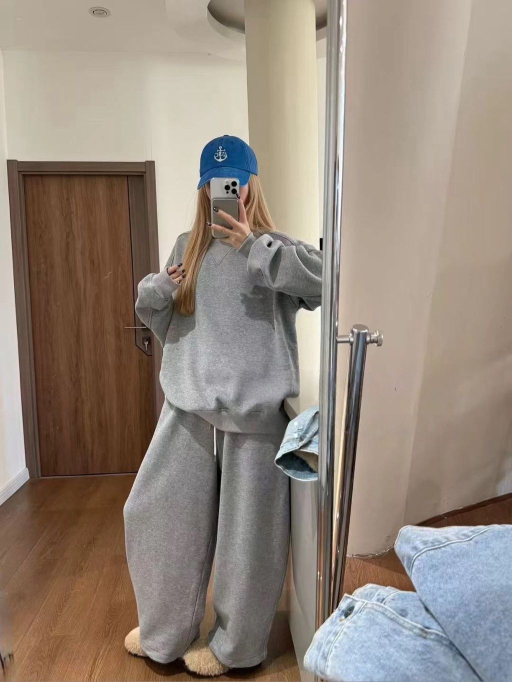 a4d7570fe393fcec8013bf3a47f55700