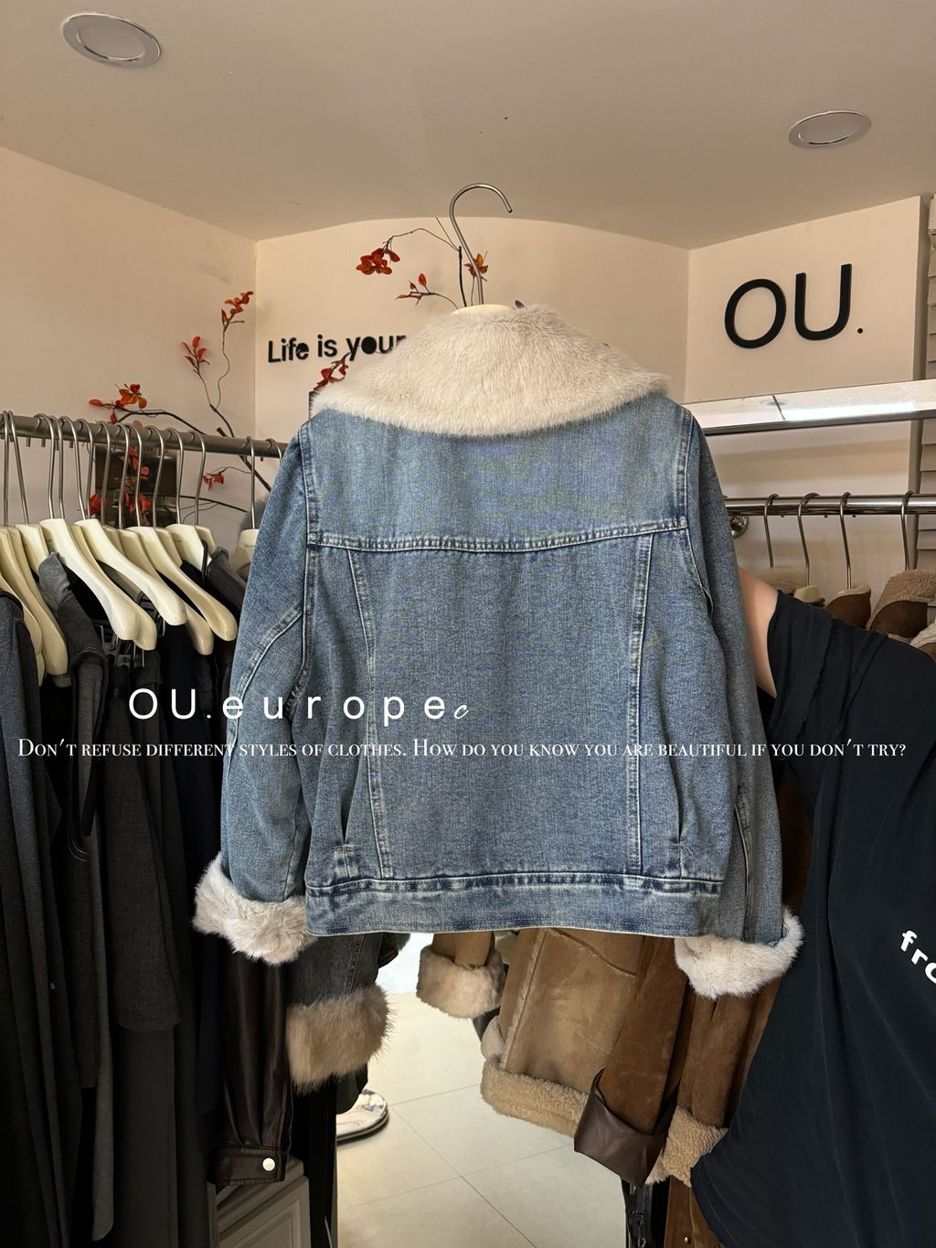 f28aad92d5d7eeb0fe5cfb53d80e8f6c