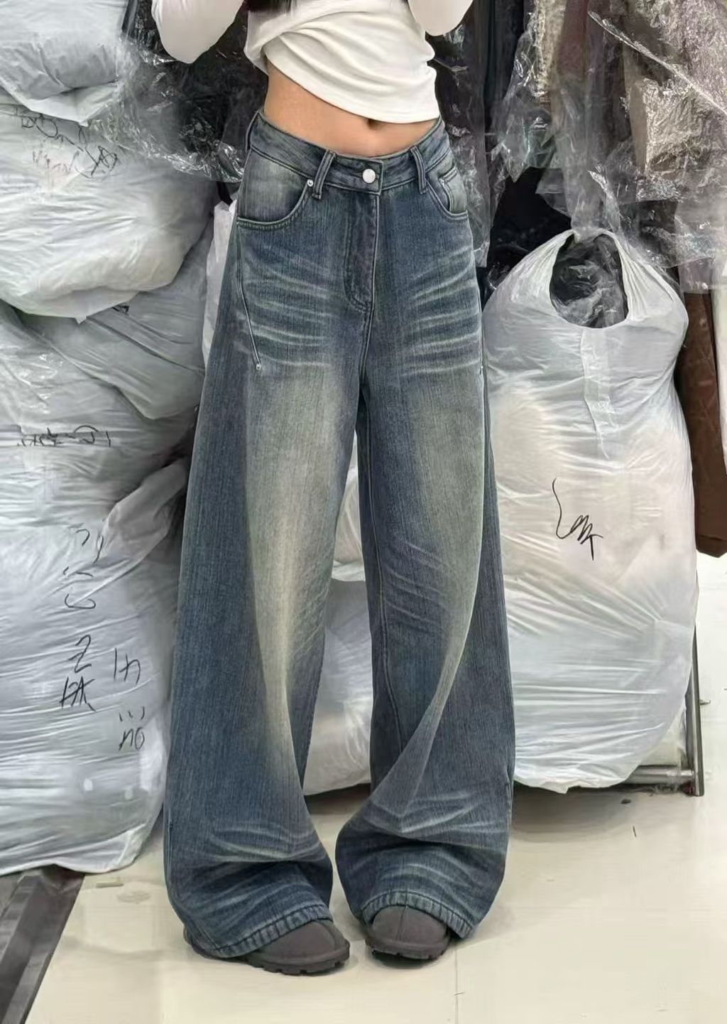 3797acdad17d875356a77983b81b4637