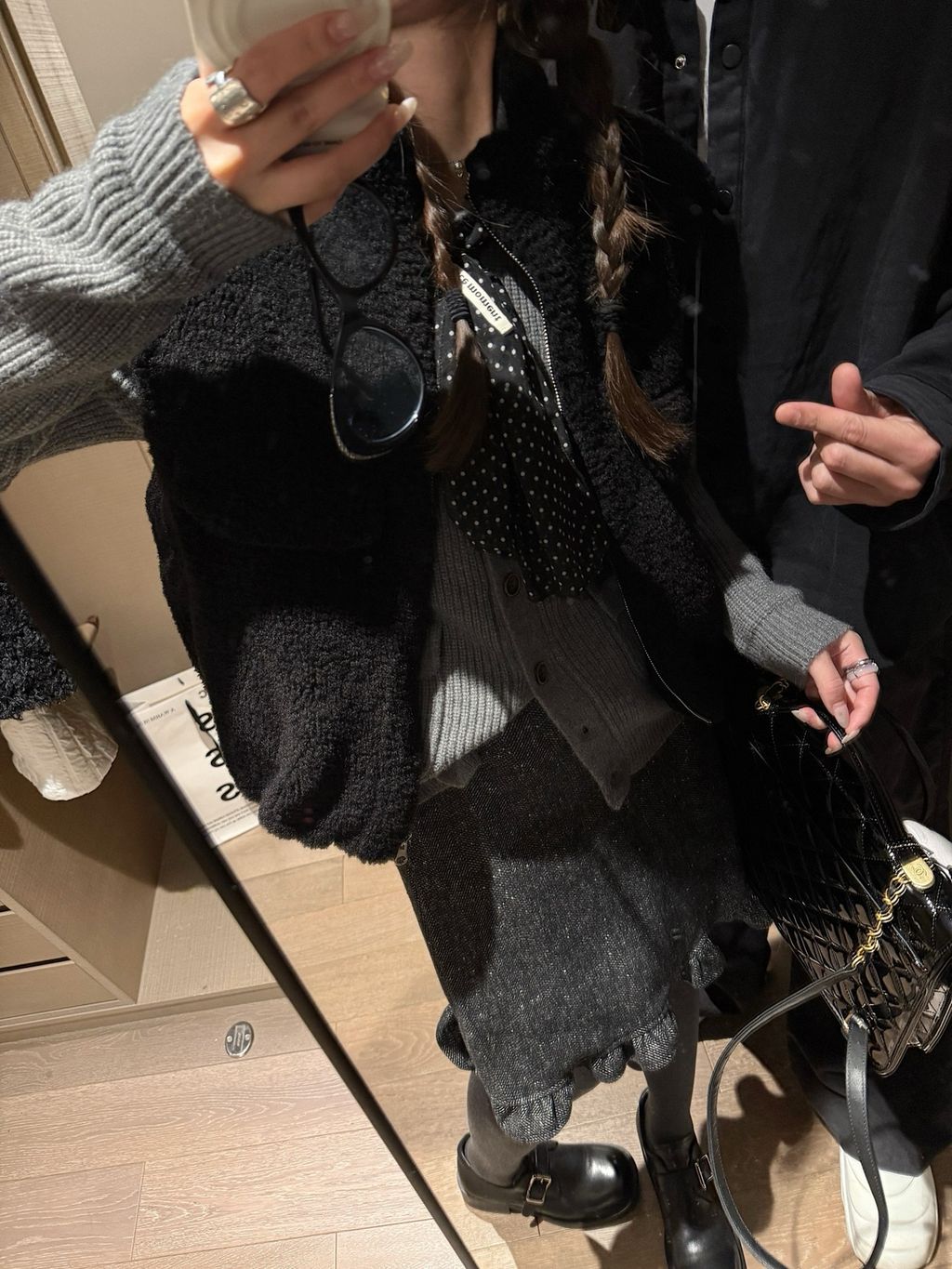 40d90ab71e3d685061d9dca1e234f35b