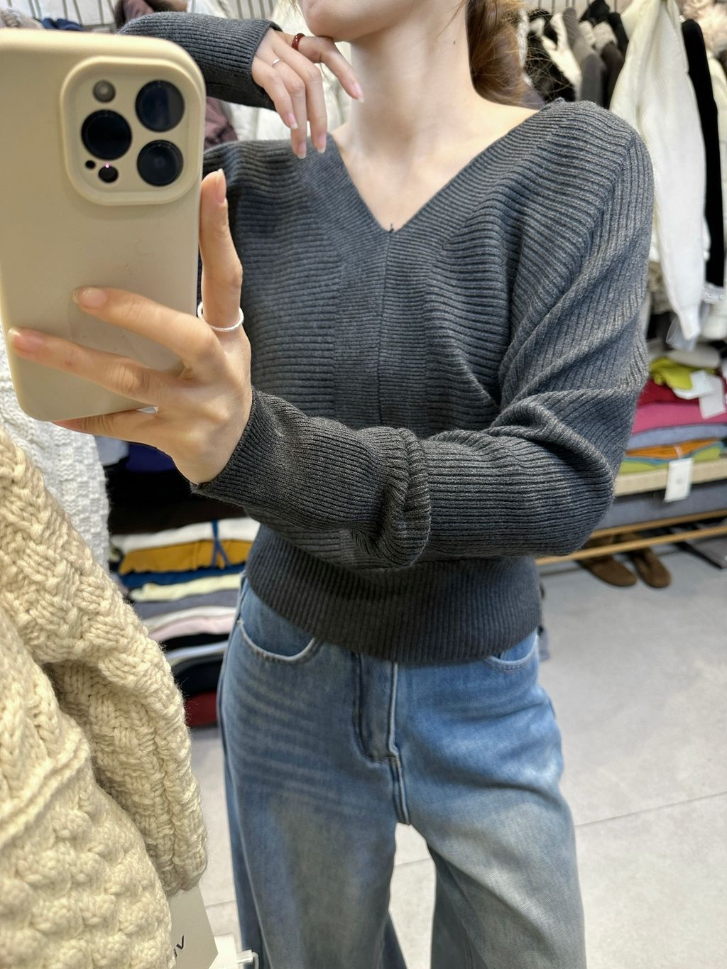 03fffd433aa7d6c7b4705a58a8c3f5d0