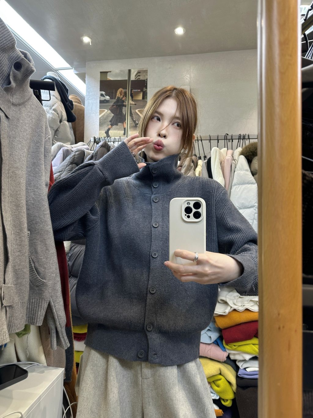 8bd03f62aea6cc1f4a7bf3b7564bf705