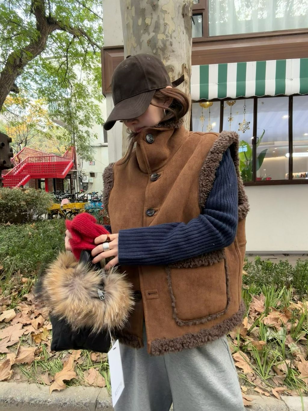 66c75bf3ac31938a38afabc429850b69