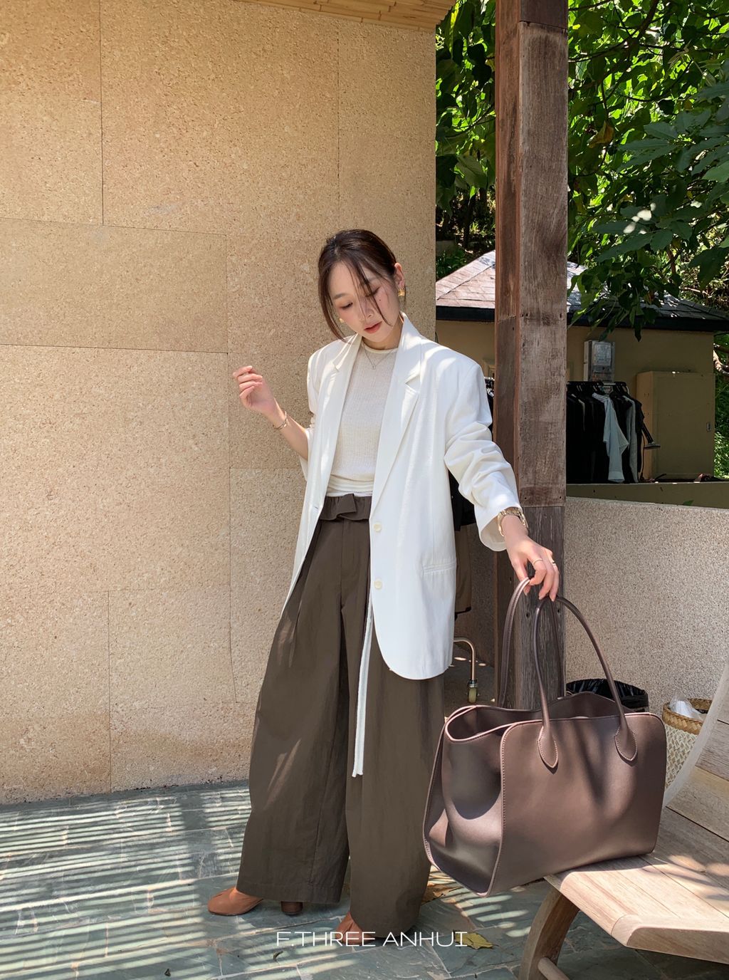 8781e9f2b4cf51fd6684a2e7ff440290