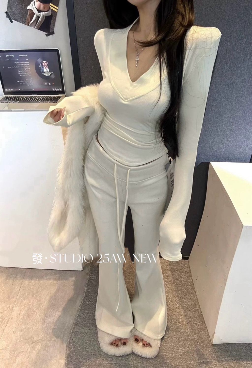 ab273ea6546744f20d8e01af120af3c3