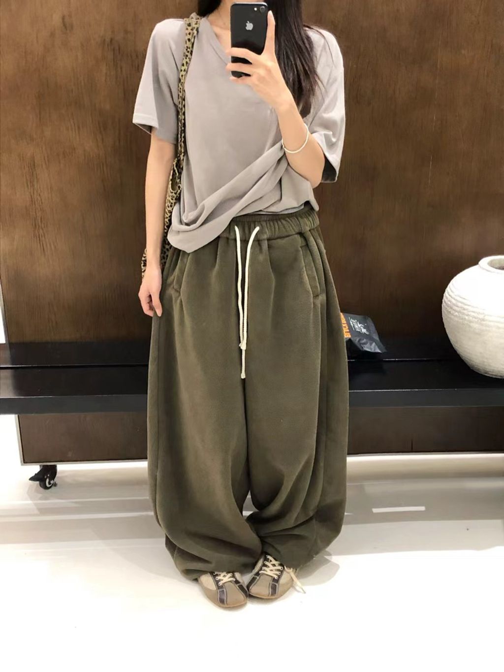 f53994b2d40f45bc87fc47c376132129