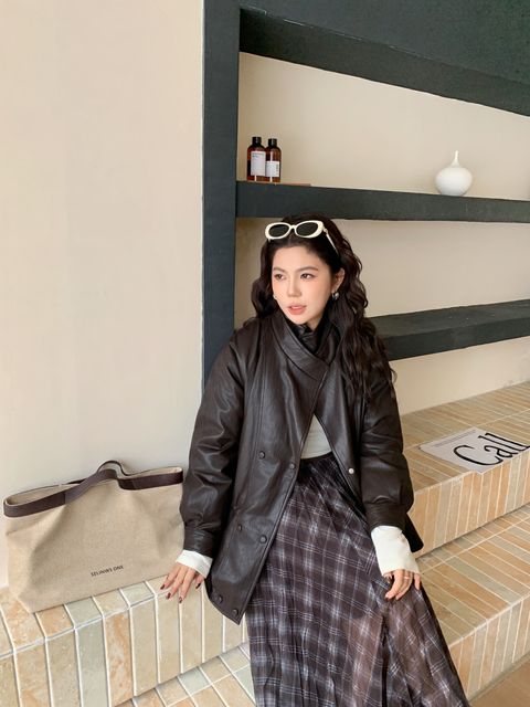 925deedb79514054b33a7dc1ebb30e0e