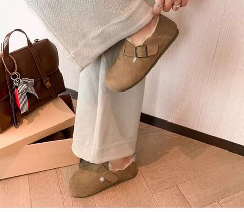 a5c3fe818717d70bd6e9d2bb457a28de