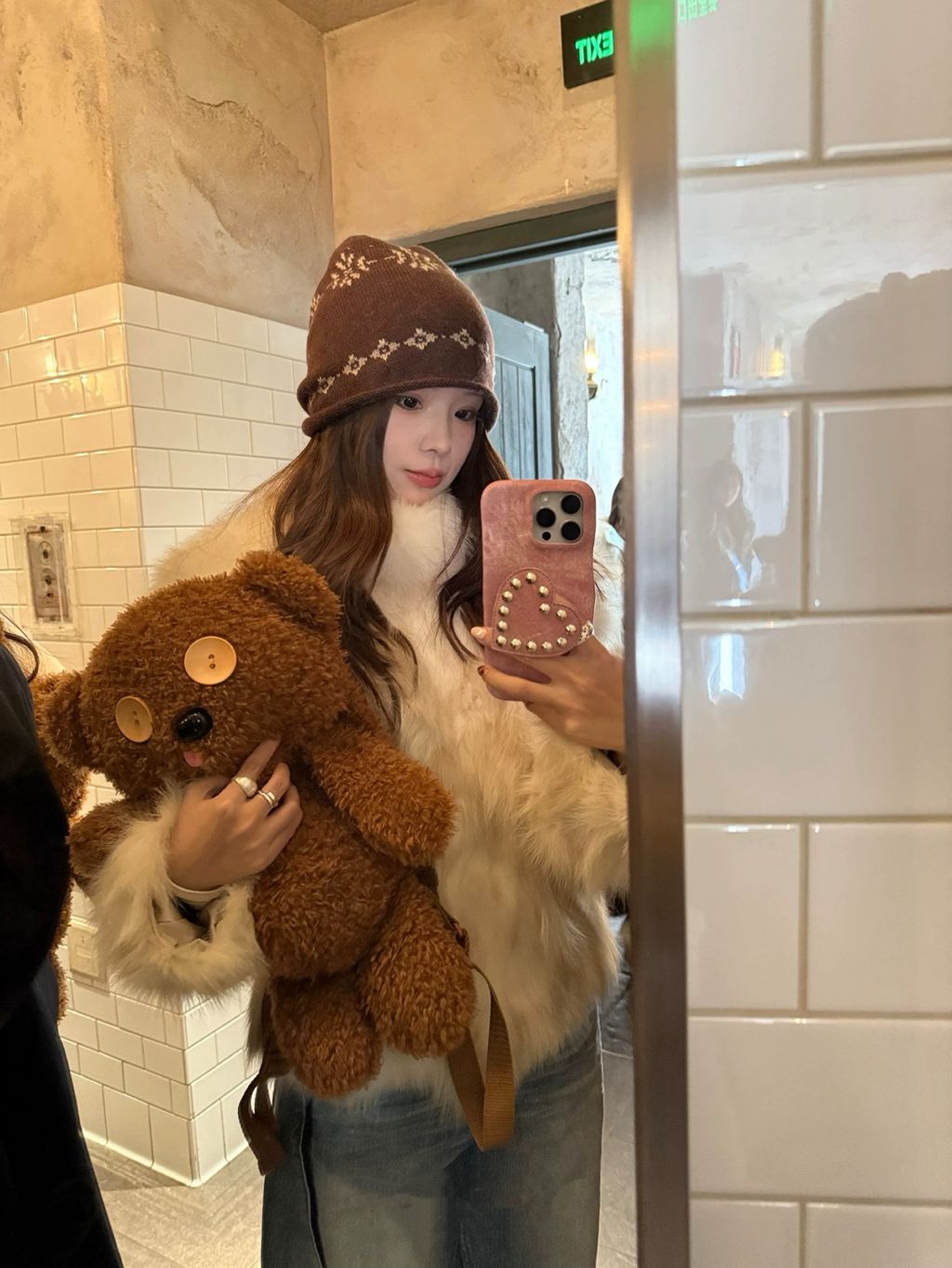 4056de0f6d7e151b0b359ef952f26173