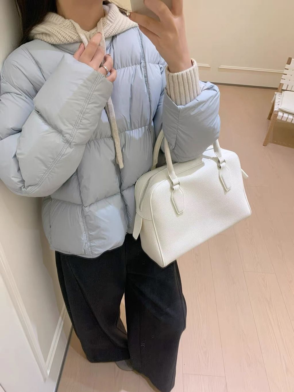 b51e5a7efa10e4533f1e6c7d60c327e6