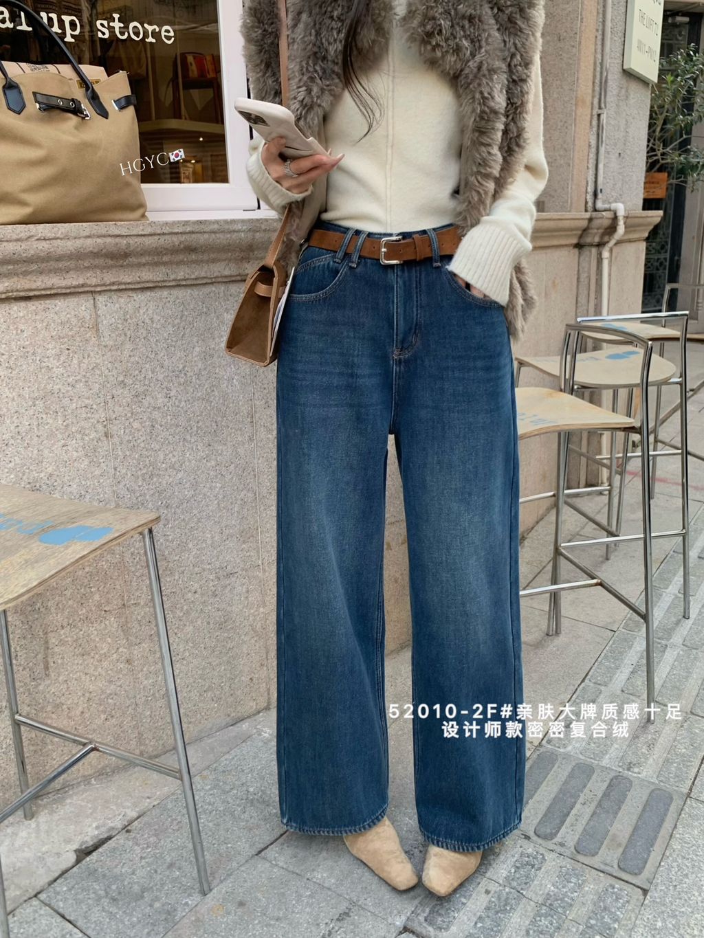 98be55ca107f69781b5b8e3e2c3b8f28