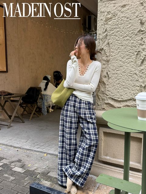 d893692c1d6a46979a00a0a113054d34