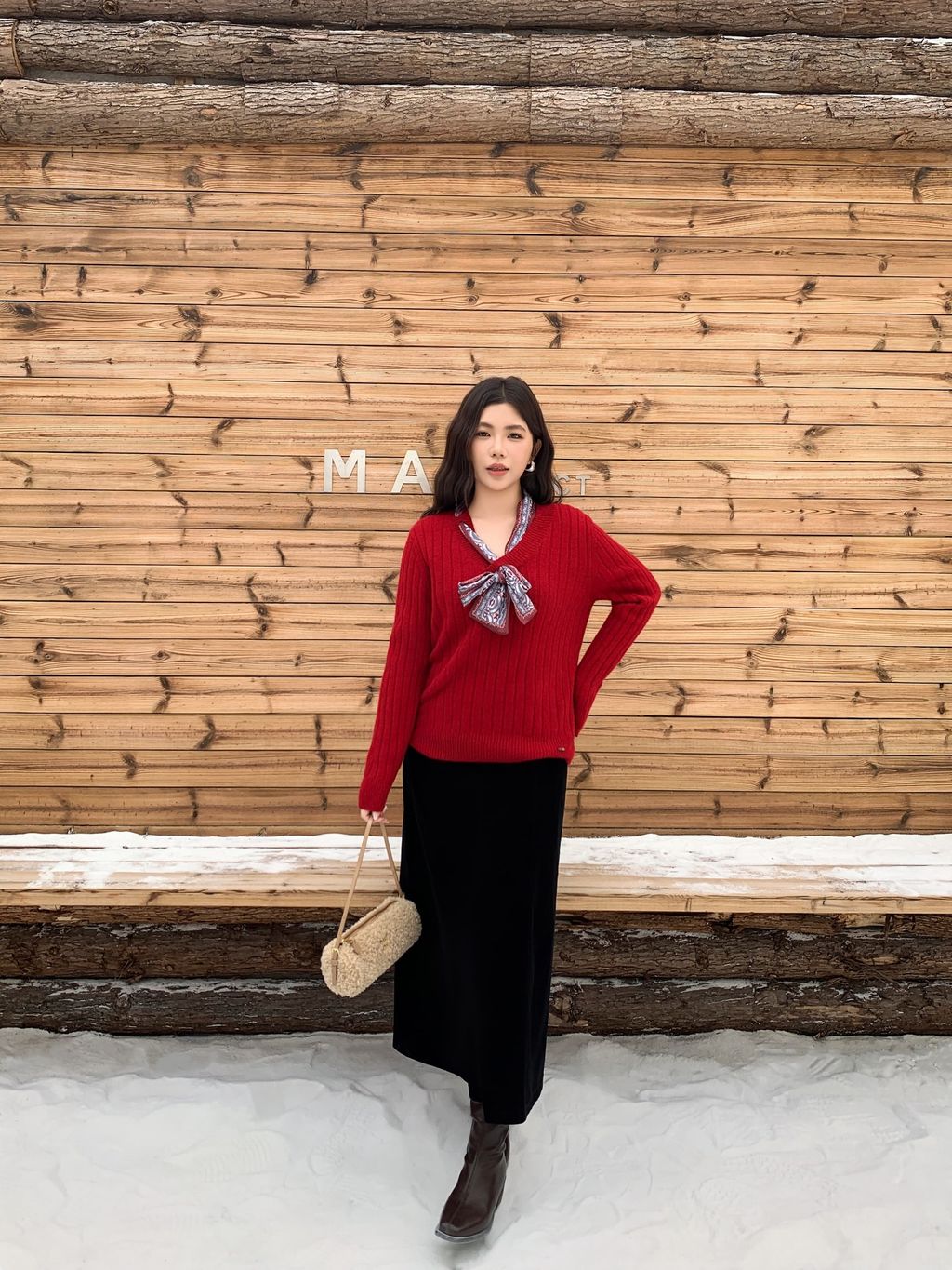 255f42eed2df4024a37ed25714fe891f