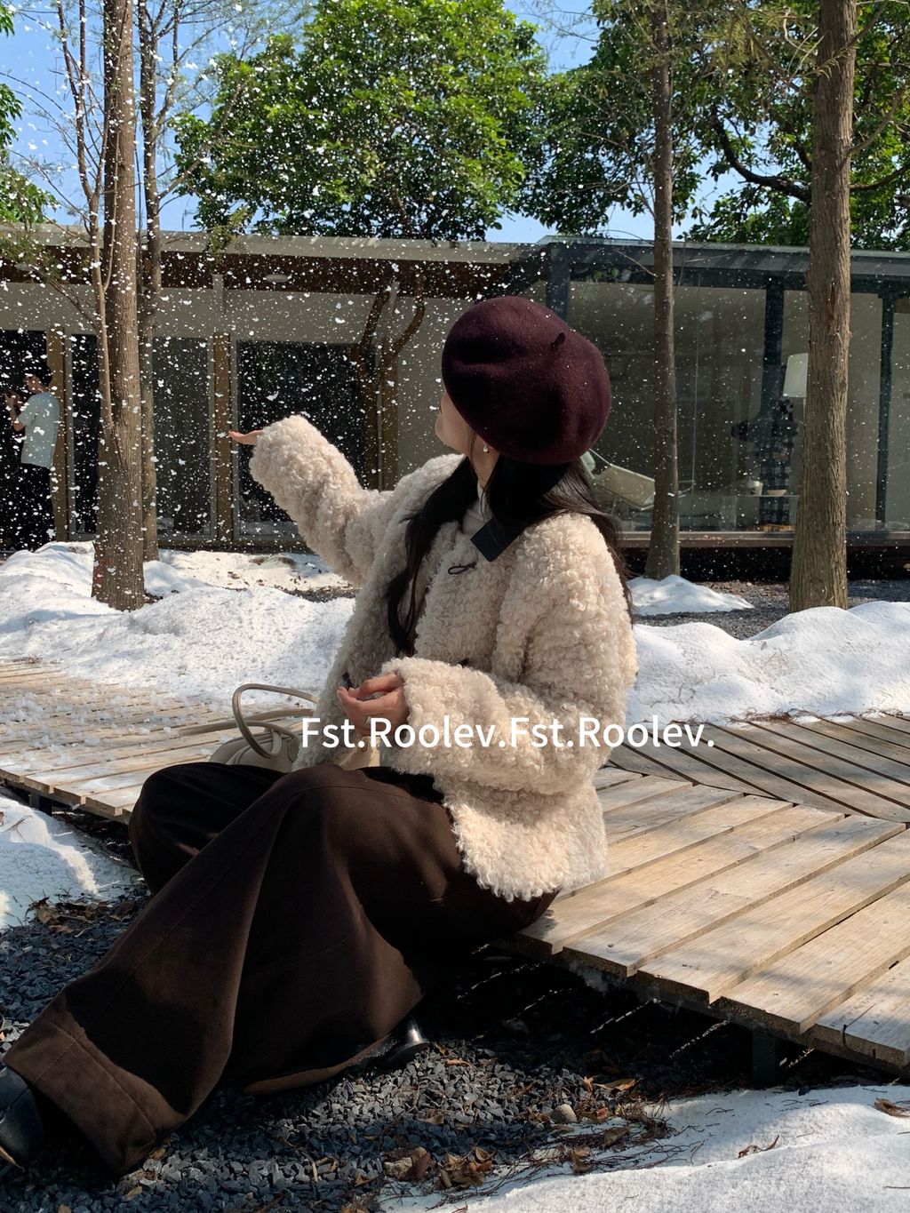 b0c3a8645f18be33c1d8c5a2d9281033