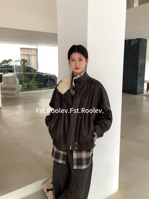 f3023921a5f2862d5b4ddb45ea230145