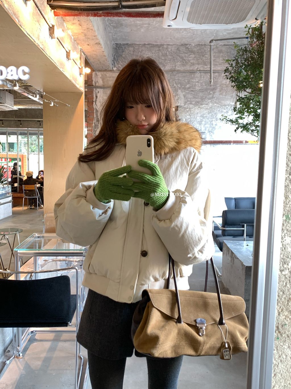 8225f97207d5ab42bbc581790c92d471