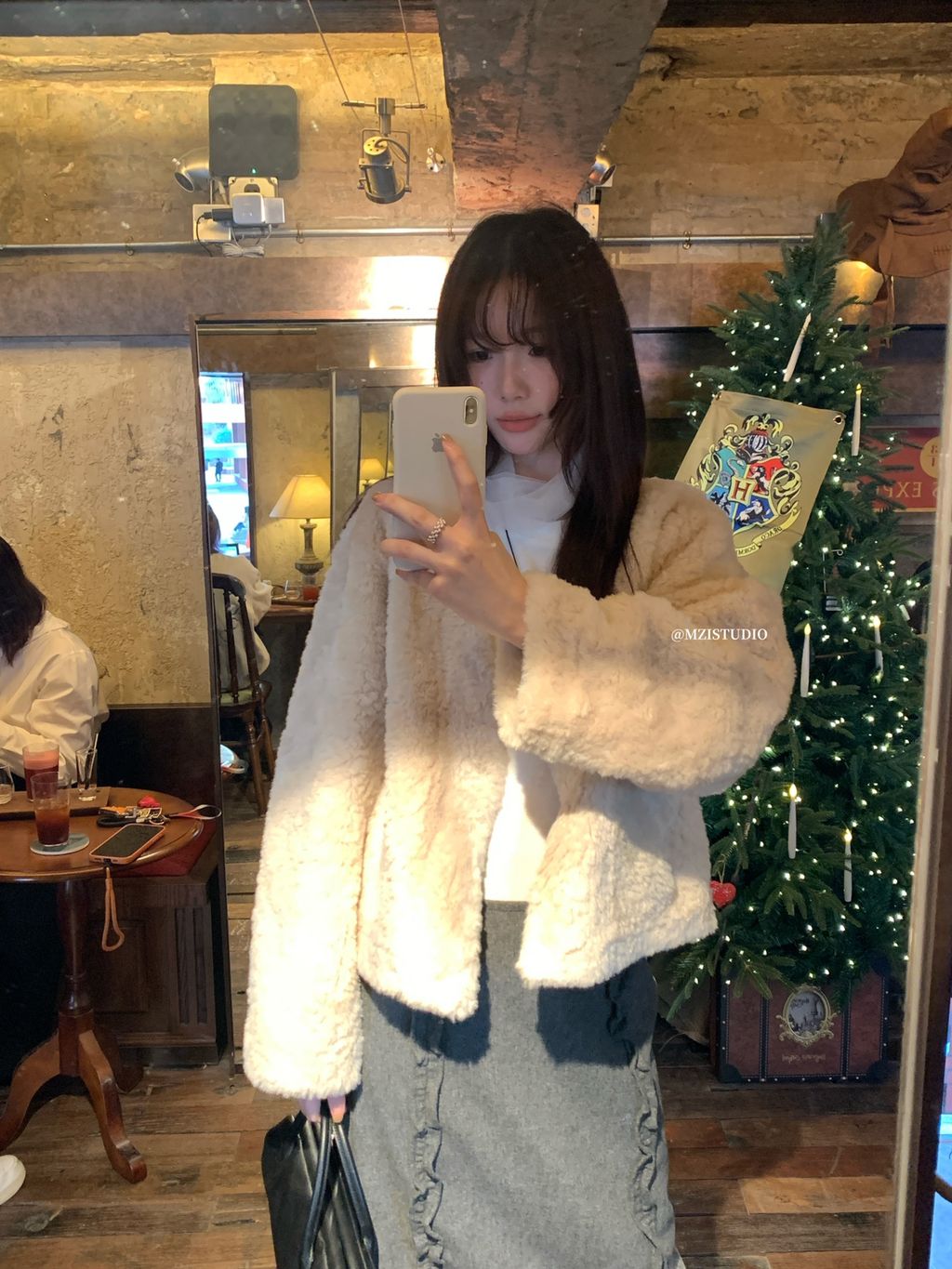 7ed534f69d17c2d3ca59556f257f051b