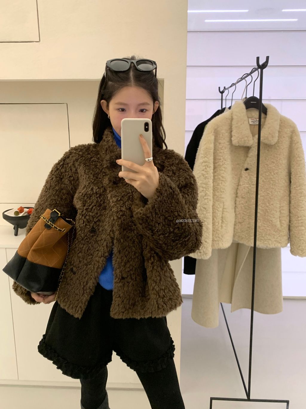 5ba3200a34778761f4f28f73c5ca6093