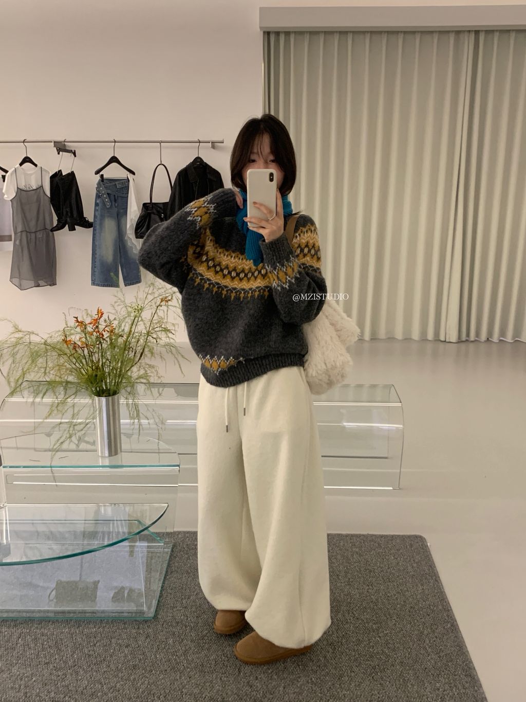 8c5c113977940d22bf1d98227c6a2b57