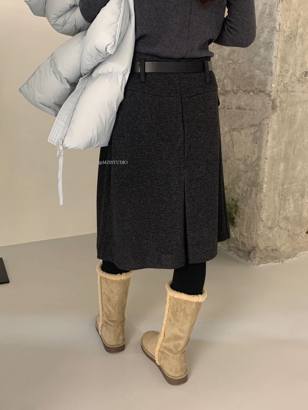 53b569b98ee928e40f93499771f38506