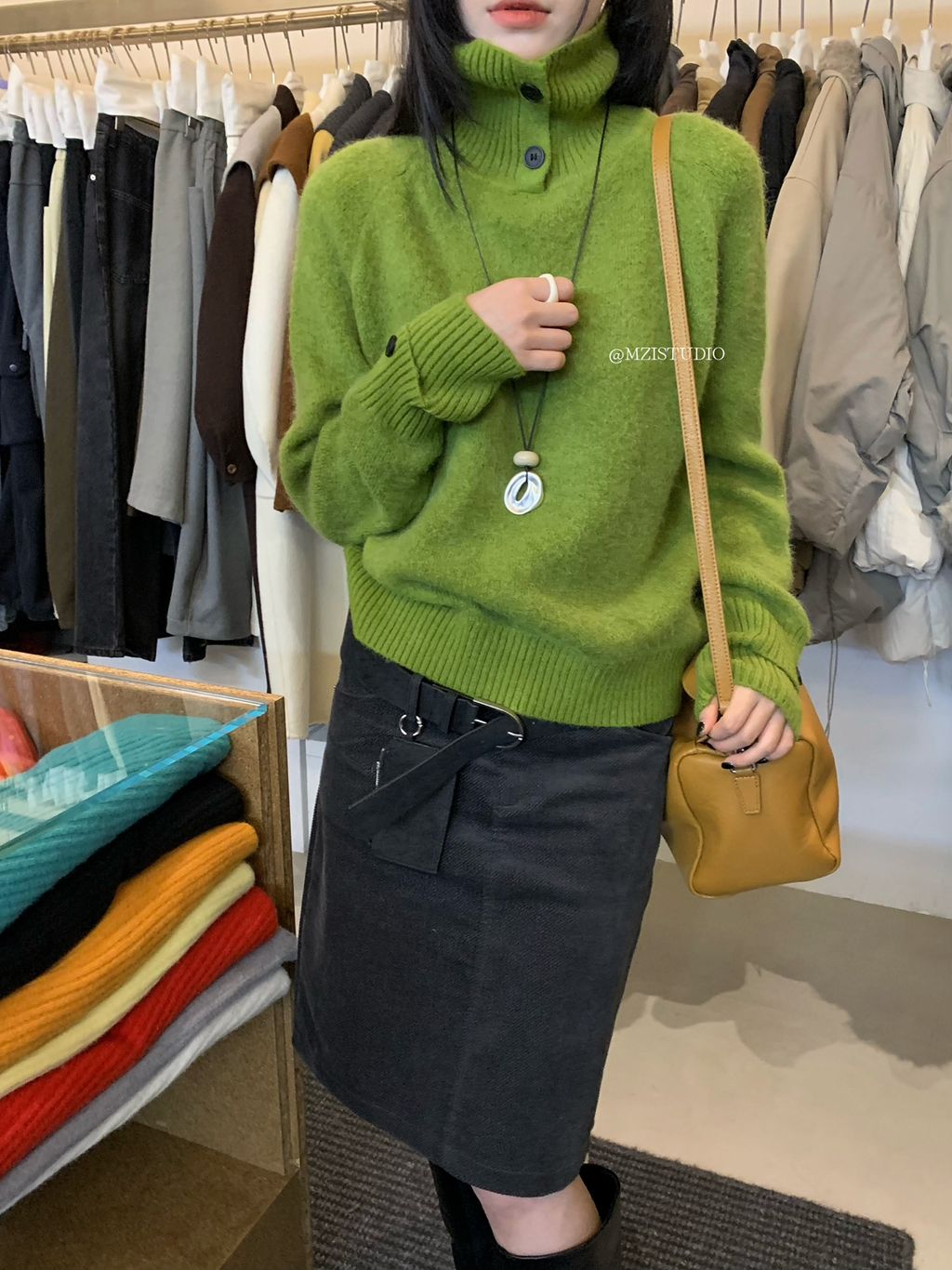 28a421b8366d4f19be2d22f80806d174