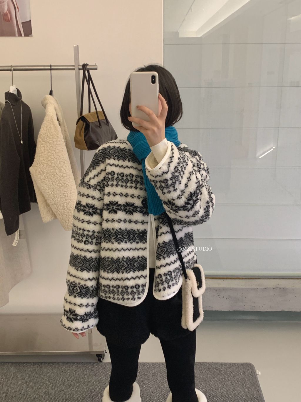 9bb830cb6cd4557fcd648b37076c3988