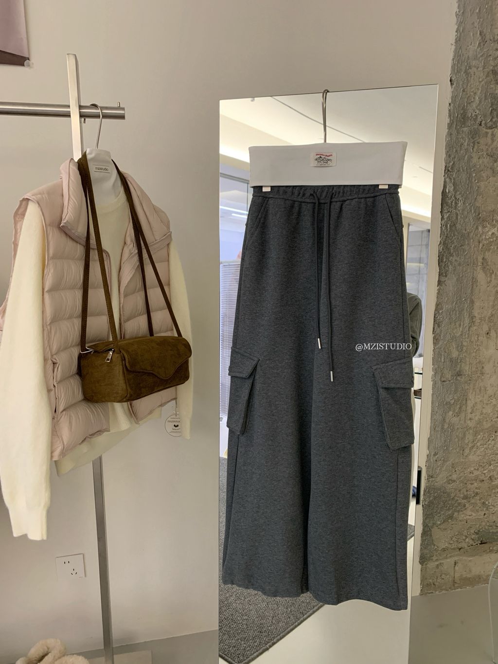 bd6de897eeff3e37d17d1f26fcb85f15