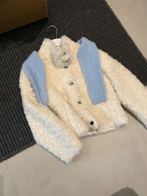 8109eb0d4c31a46071359f468d36883f