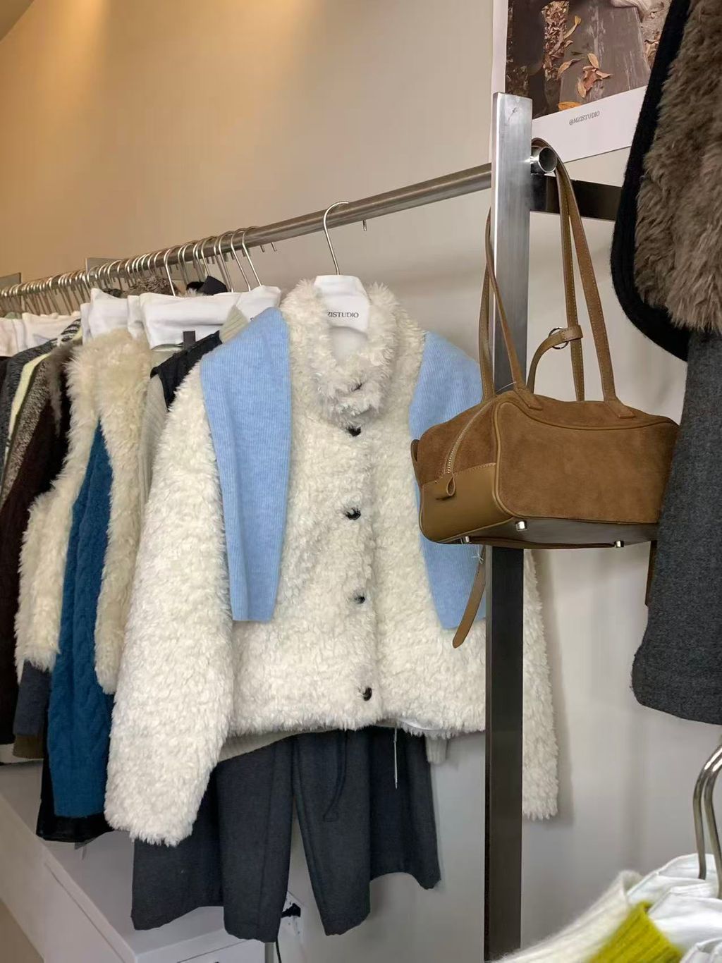 1c8485985522a0a75eee7f7631585655