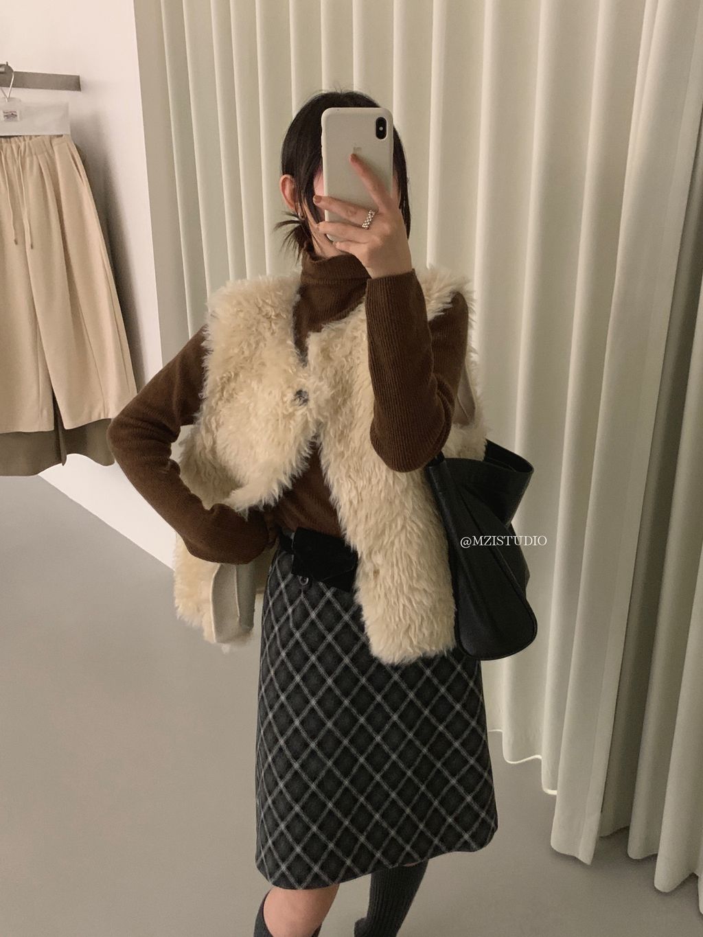 06ad04259af527945e00bcede9748955