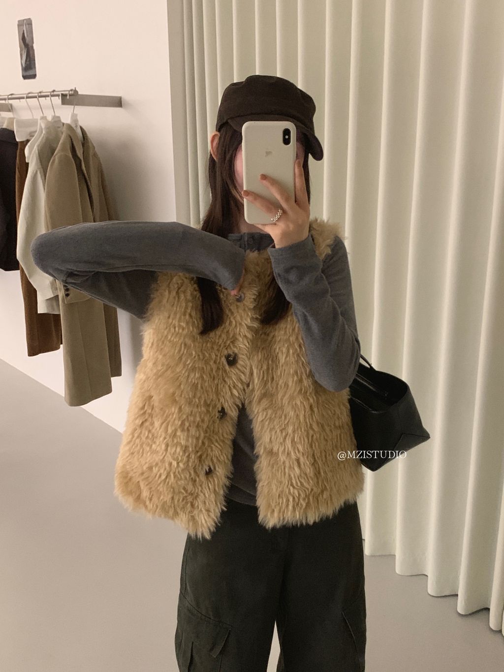 21404d8abb5e98f02889e080ce70e7a3